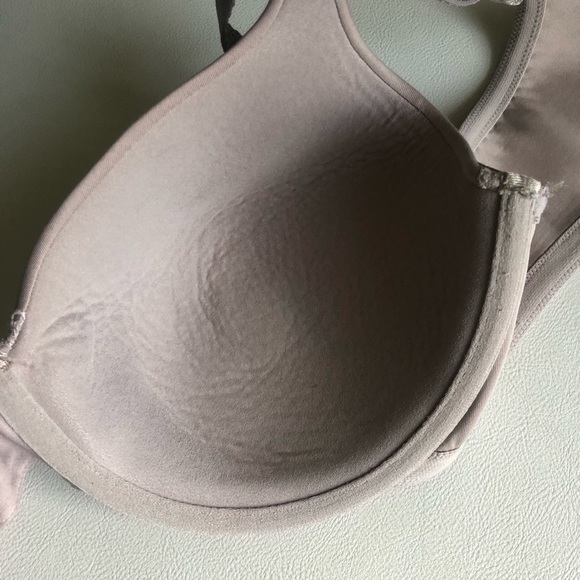 Vanity fair padded full coverage underwire bra - Picture 7 of 7